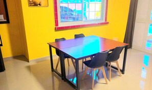 Dining - Jenessa's Executive-Suite near Lanuza Surf Bay (Madrid)