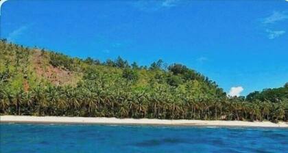 Jenessa's Exicutive Suite 90 m² near Lanuza Surf Bay