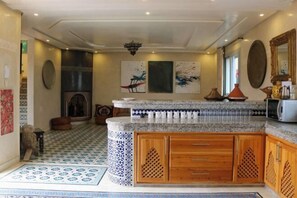 Restaurant - Panoramic View Villa, 4 bed, Pool (Mirleft)