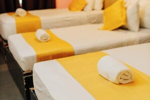 Room - Villa Rosita Hotel Naga City by RedDoorz (Naga)