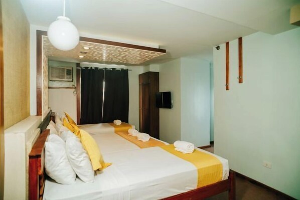 Room - Reddoorz @ Balatas Magsaysay Naga City (Naga)