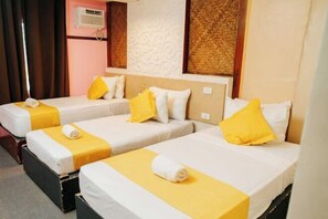 Room - Villa Rosita Hotel Naga City by RedDoorz (Naga)