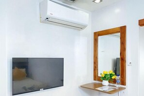 Room - Villa Rosita Hotel Naga City by RedDoorz (Naga)