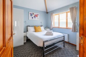 2 soverom, strykejern/-brett, wi-fi og sengetøy