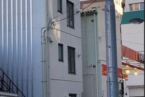 Unclassified image, 3 of 10, button - Kayara Hotel Kameido (Tokyo)