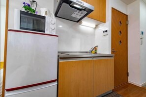 Unclassified image, 5 of 10, button - Kayara Hotel Kameido (Tokyo)