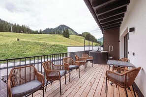 Premium Appartement mit 3 Schlafzimmern (9 Personen) + Bergblick | Balcony view
