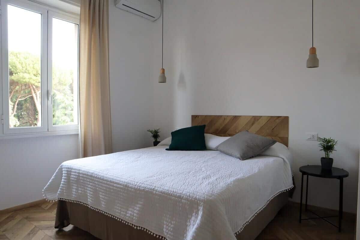 Suite Classic, balcone | Ferro/asse da stiro, Wi-Fi gratuito, lenzuola