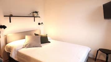 Economy-Doppelzimmer | Bügeleisen/Bügelbrett, kostenloses WLAN