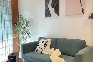 Living area - Nueng Rana 113 Unique House in China Town/3BR 2BA (Bangkok)