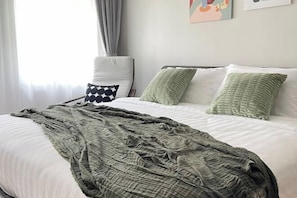 Room - Nueng Rana 113 Unique House in China Town/3BR 2BA (Bangkok)