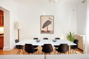 Iron/ironing board, cribs/infant beds - NOA - Lüleci Hendek 54 (Istanbul)