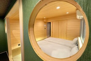 Room - Kin・Ashihara (Osaka)