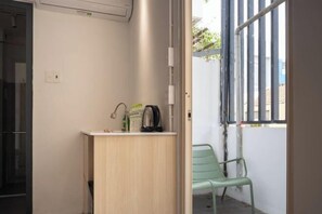 Room - The Proper Building (Ho Chi Minh City)