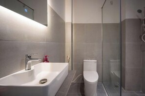 Room - The Proper Building (Ho Chi Minh City)