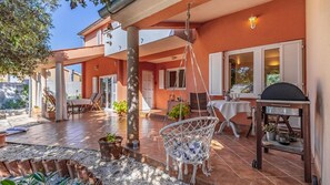 Outdoor dining - Villa Ella by Villas Gudie (Peroj)