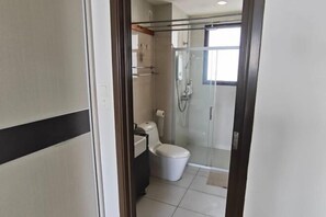 Room - City Center, beach, dining and shopping, WIFI, 3 bedroom and 3 bathrooms (Johor Bahru)