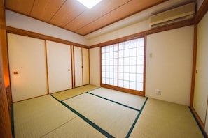 Room - Ryokan -Ryo- by Tranova (Tokyo)