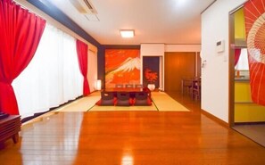 Room - Ryokan -Ryo- by Tranova (Tokyo)