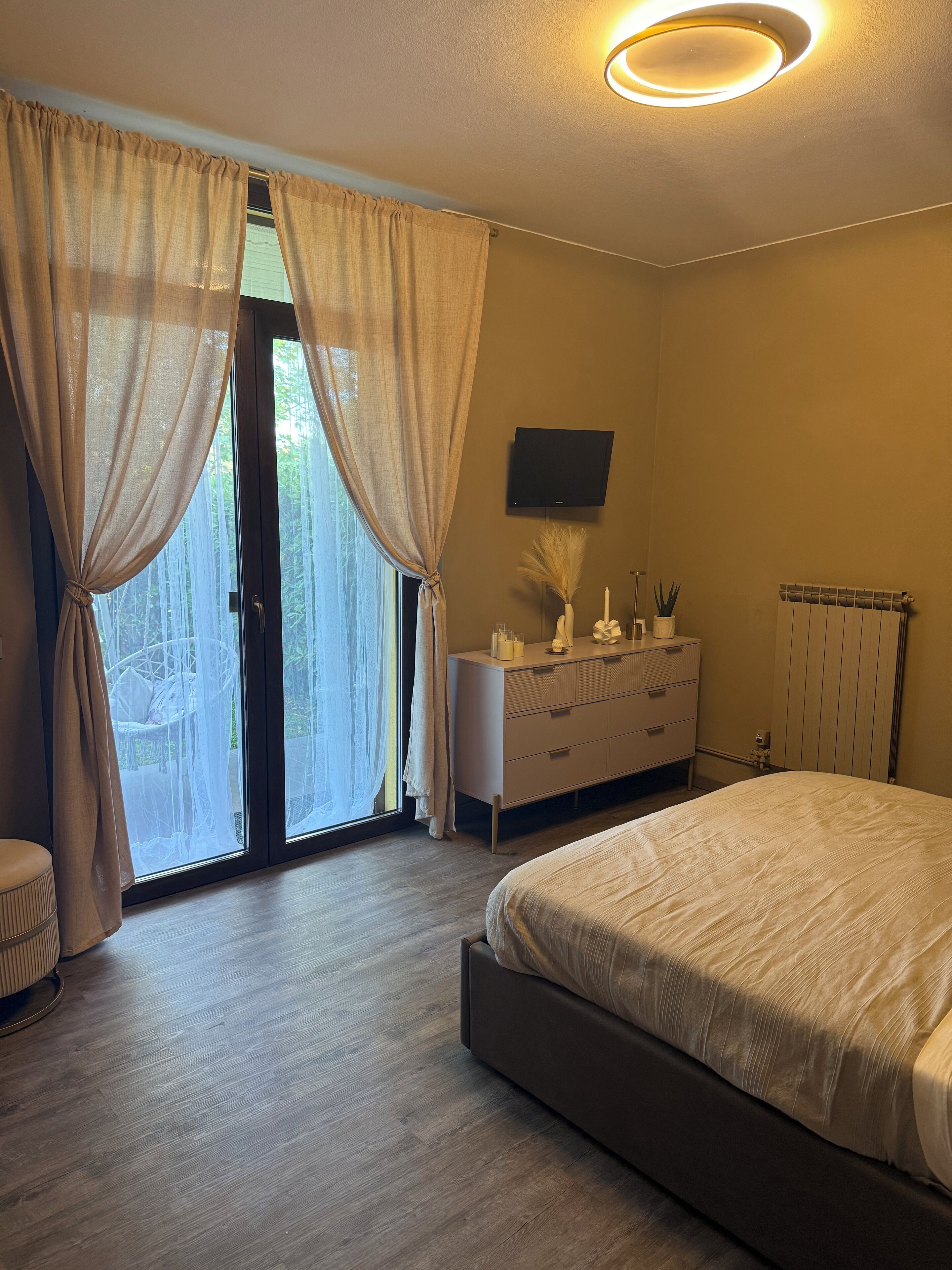 1 chambre, fer et planche à repasser, Wi-Fi gratuit, draps fournis