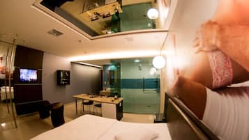 Superior Luxury Suite | Free WiFi, wheelchair access