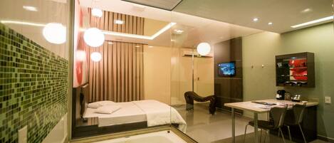 Free WiFi, wheelchair access