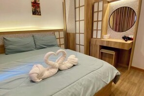 Cribs/infant beds - Taka Onzen (Kaeng Khoi)