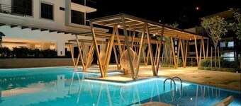 Urban Retreat @ K Avenue • Pool • Paid Parking