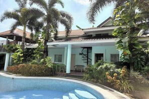 Unclassified image, 4 of 15, button - Villa Celine Bay Laguna (Laguna)