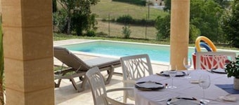 Gîte du pigeonnier with swimming pool Périgord noir Les palombes 11 people