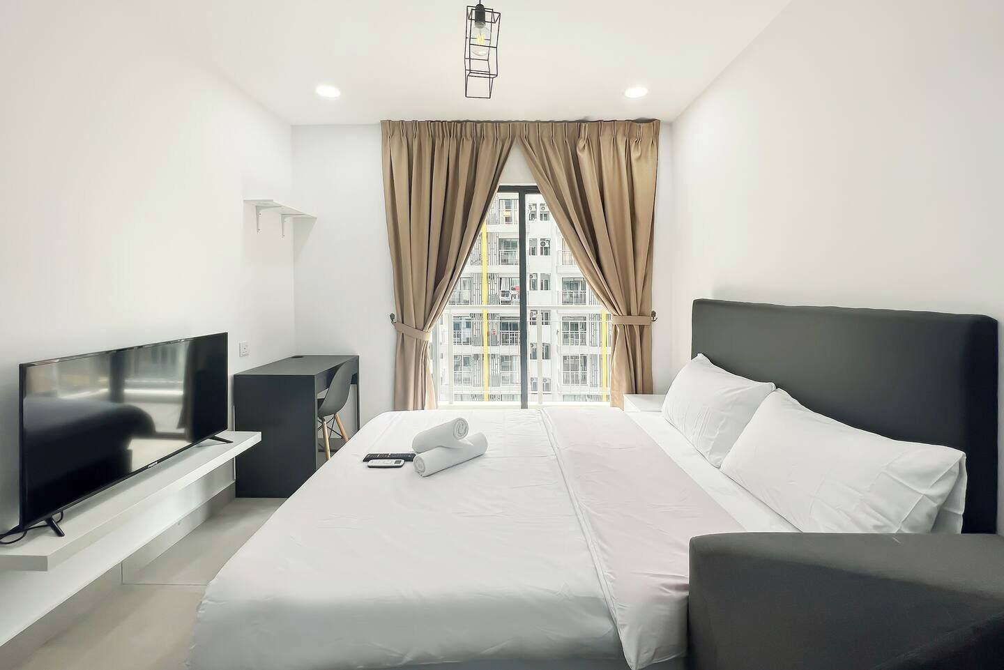 Studio Standar | Setrika/meja setrika dan Wi-Fi gratis