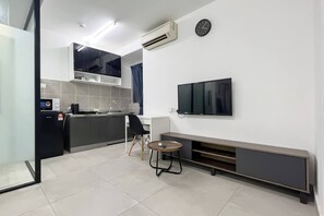 Living area - DK Impian Luxury Condominiums Smarthome (Shah Alam)