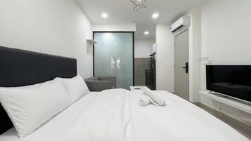 Iron/ironing board, free WiFi