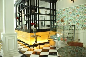 Restaurant - Grand Florida Beachfront Condo Resort Pattaya E208 (Sattahip)