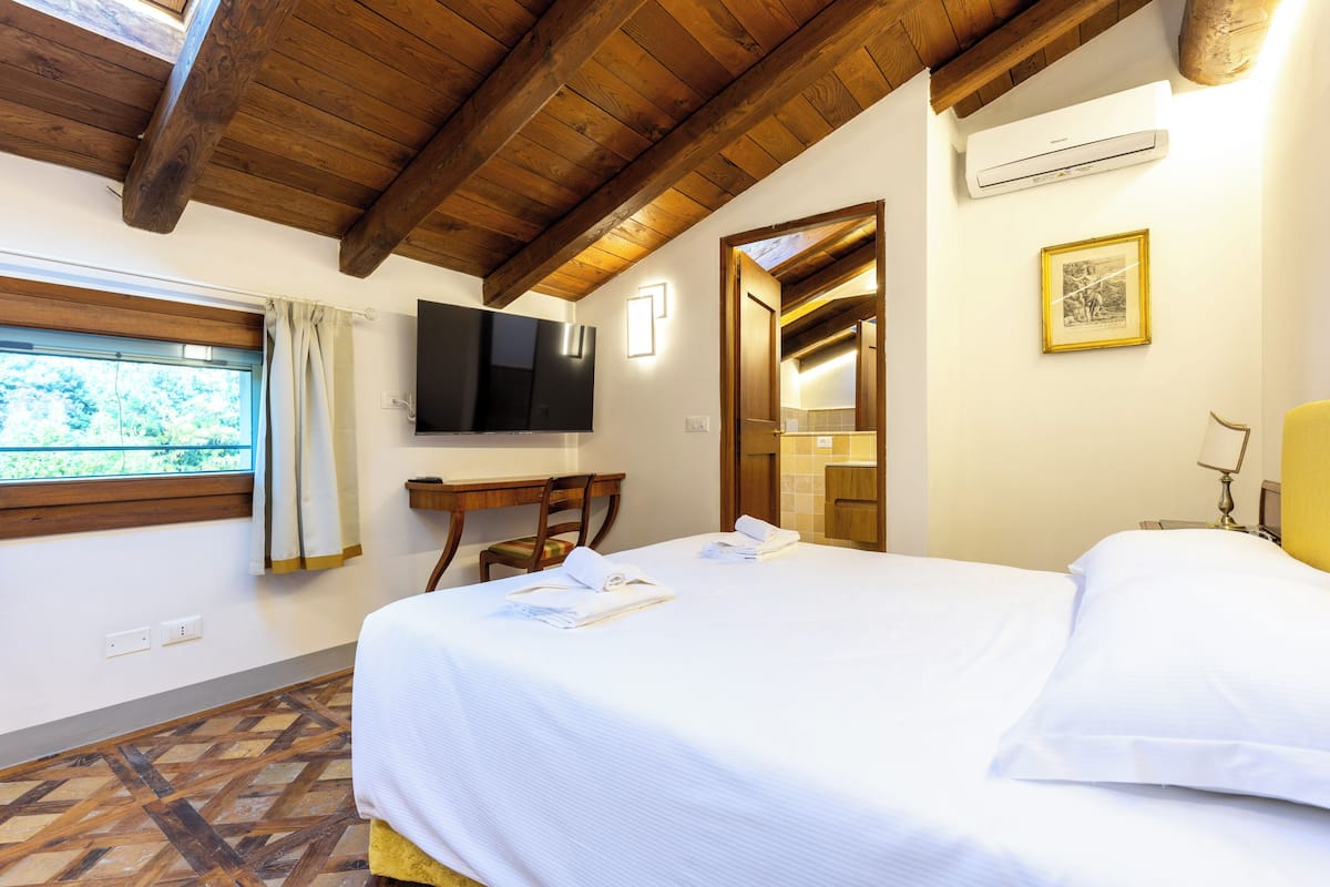 Deluxe Double Room | Soundproofing, free WiFi