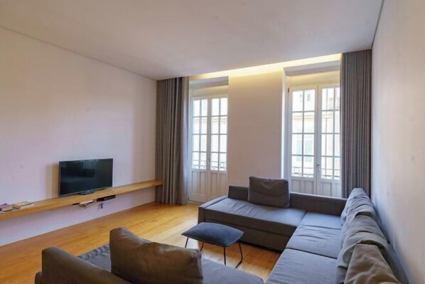 Living area - N Apartments - Luís (Porto)