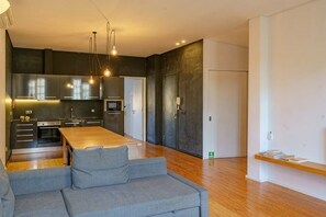 Unclassified image, 3 of 8, button - N Apartments - Luís (Porto)