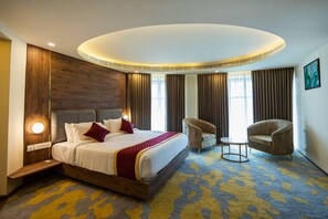 Luksussviitti, kaupunkinäköala | Äänieristys, silitysrauta/-lauta, ilmainen Wi-Fi