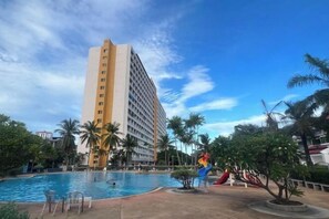 Interior - Pattaya Jomtien Vitala Luxury Golden Style Hotel Apartment (Next to Airport Bus Station) (Pattaya)