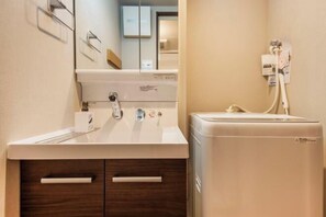 Room - OSHIAGE402 (Tokyo)