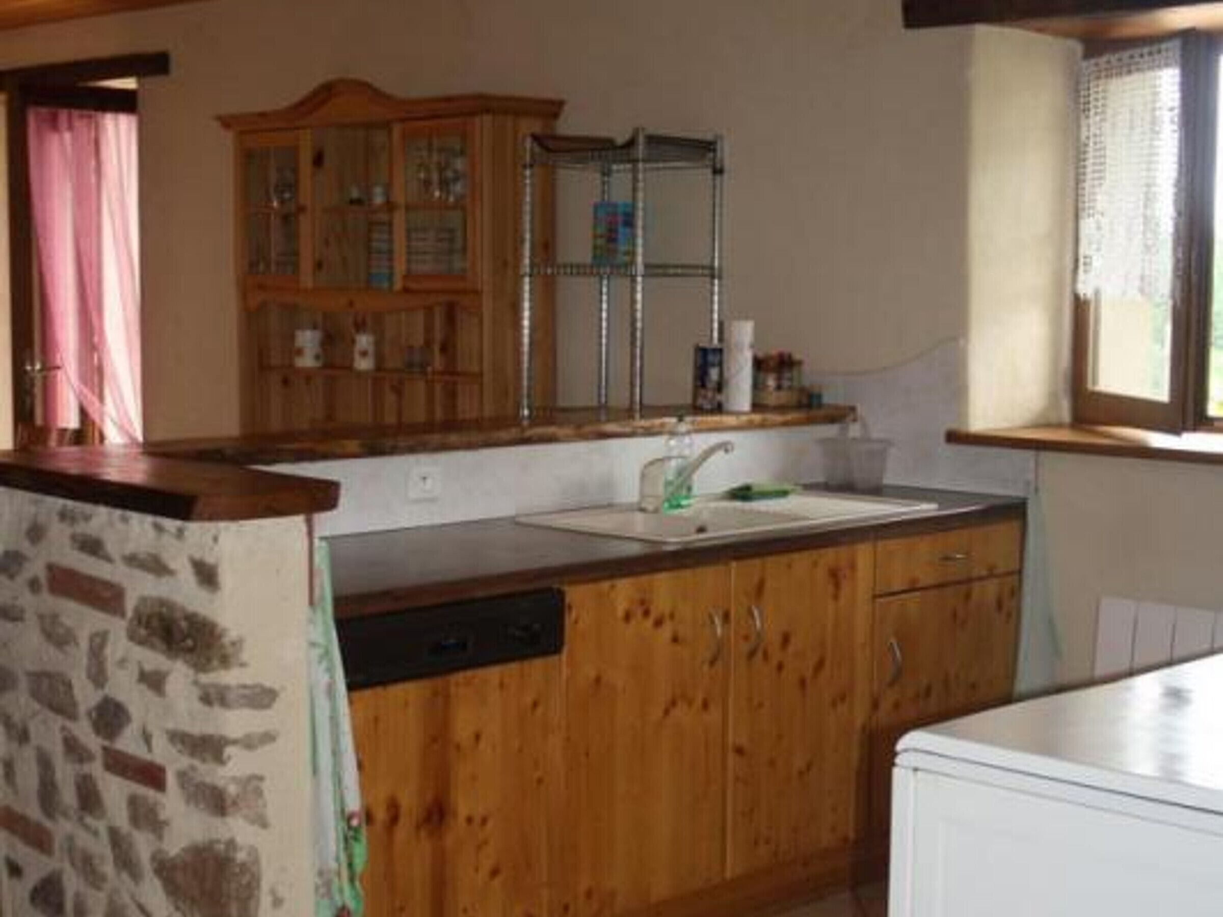 Kylskåp, mikrovågsugn och diskmaskin