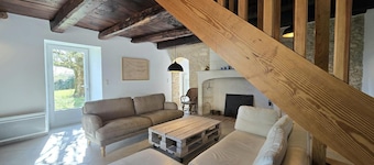 Independent house with garden, near Périgueux, pets allowed