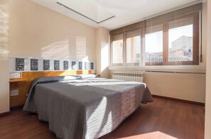 Luxury Studio Suite | Free WiFi - Alojamientos Mundobriga (Munébrega)