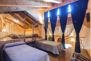 Apartament superior, s'admeten animals de companyia | Wifi gratuïta
