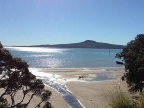 Beach - Point Residence (Auckland)