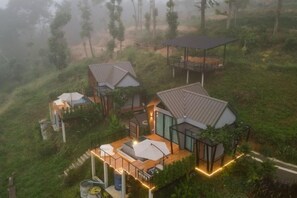 Unclassified image, 4 of 8, button - Pause pausa (Phrao)