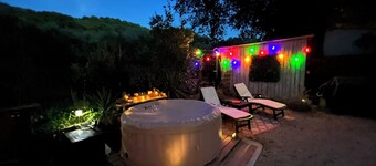 Comfortable yurt in Provence with spa and breakfast