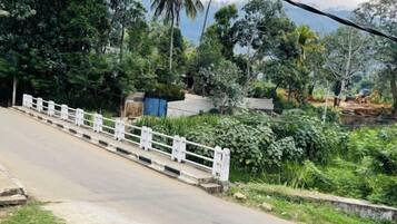 Vue depuis lâhĂ©bergement