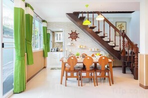 Dining - Friend House BKK (Bangkok)