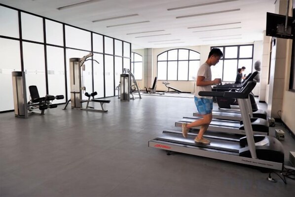 Ảnh chưa phân loại, 1 trong số 18 ảnh, nút